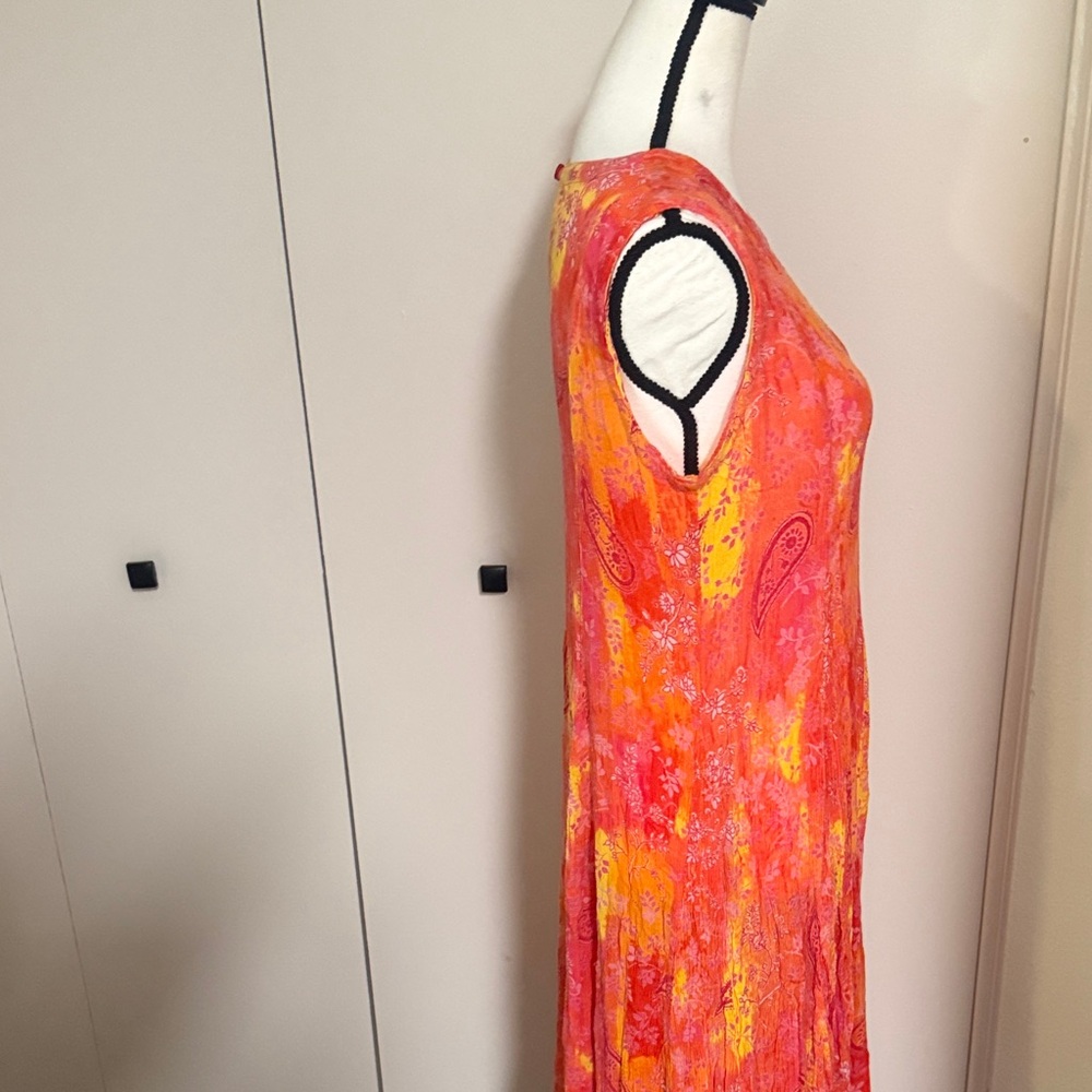 Elegant Paisley Maxi Dress in Orange and Pink - Picture 5 of 12